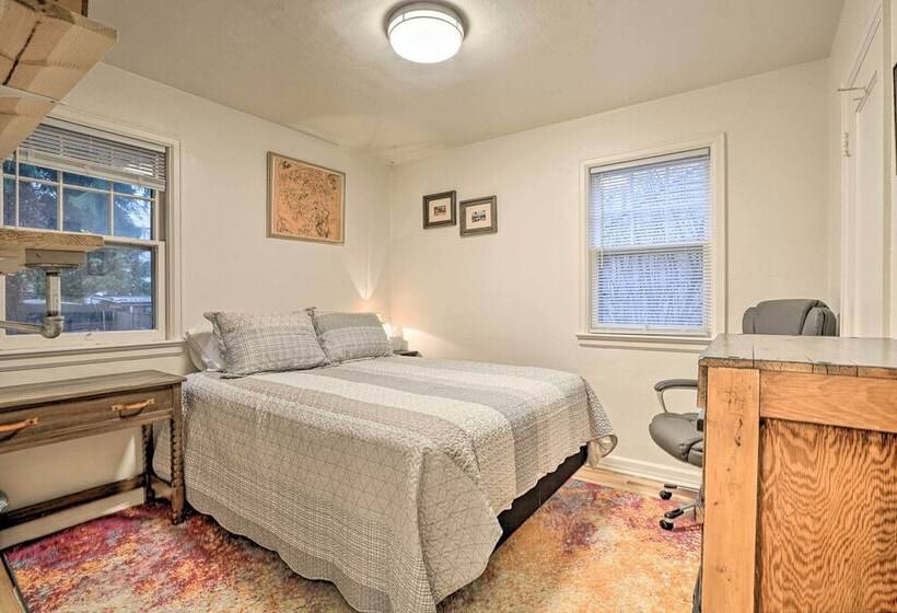 Quigley S River Pass Cottage W/ Private Deck!