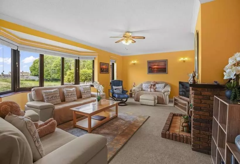 レジデンス Charming 3 Bed House Sleeps 6 In Rural Setting