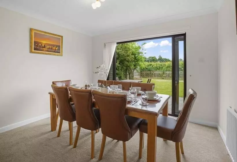 レジデンス Charming 3 Bed House Sleeps 6 In Rural Setting