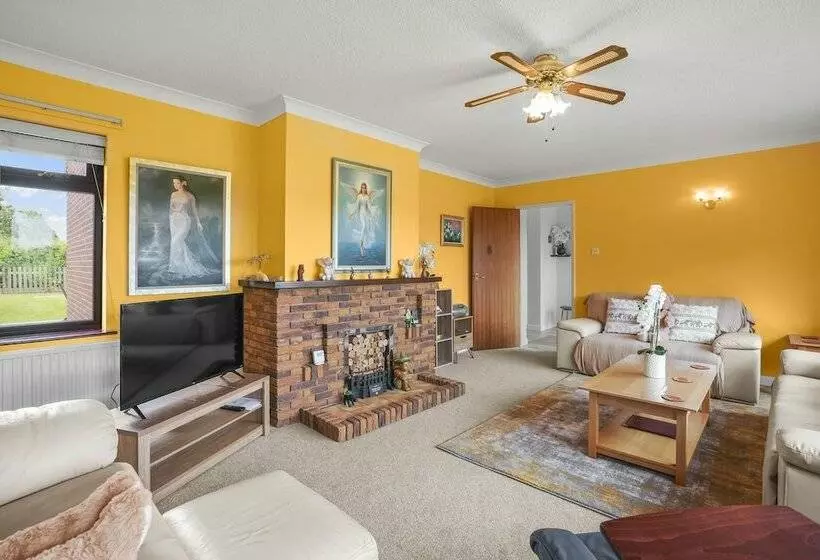 レジデンス Charming 3 Bed House Sleeps 6 In Rural Setting