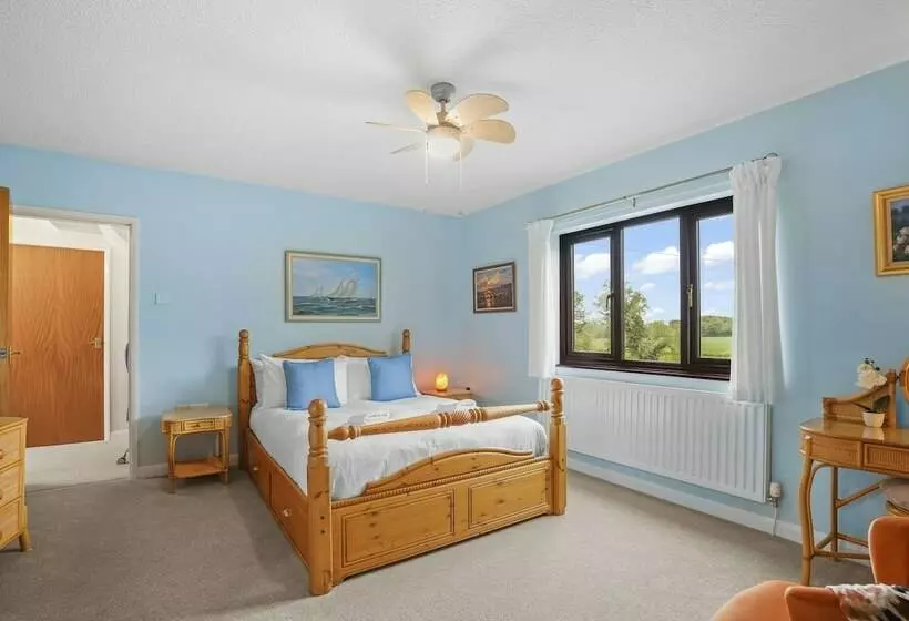 レジデンス Charming 3 Bed House Sleeps 6 In Rural Setting