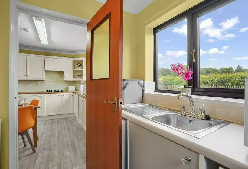 レジデンス Charming 3 Bed House Sleeps 6 In Rural Setting