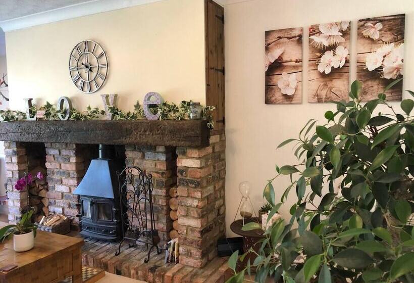 إقامة Peaceful,captivating Home With Idylic Surroundings