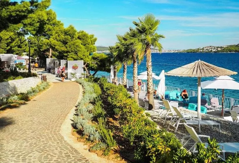 Lomakeskus Salve Croatia Mobile Homes In Amadria Park Trogir