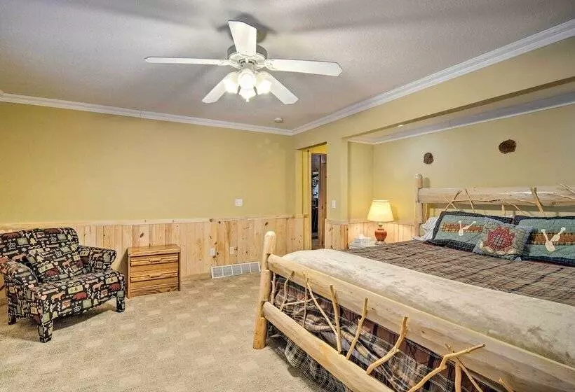 Ski & Golf: Northern Retreat W/ Game Room!