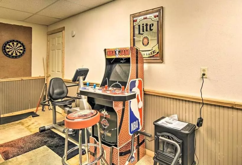 Ski & Golf: Northern Retreat W/ Game Room!