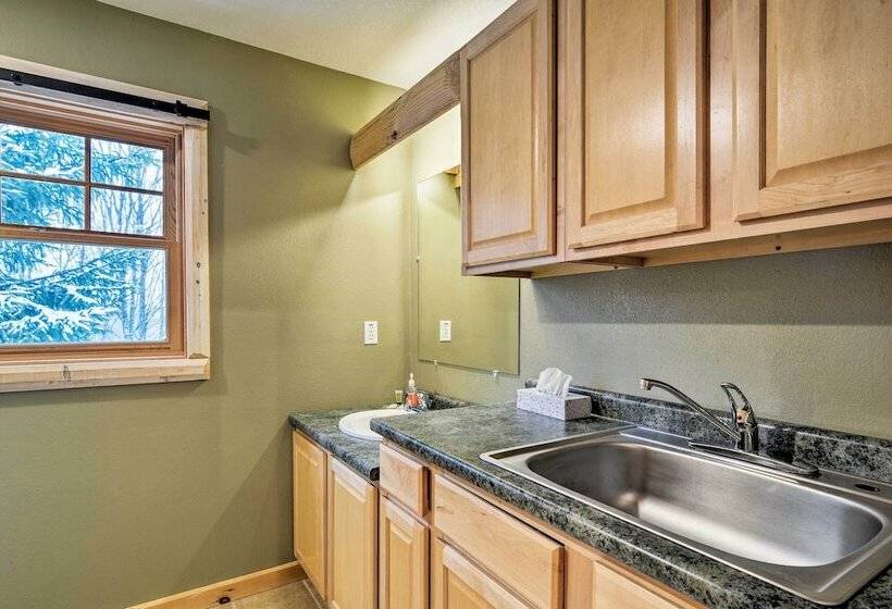 Ski & Golf: Northern Retreat W/ Game Room!