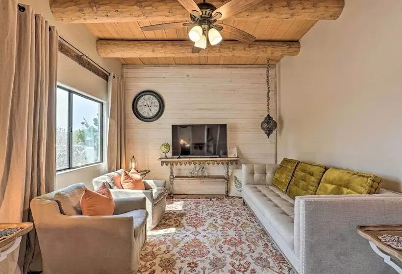 Serene North Tucson Casita: Drive To Golf Courses!