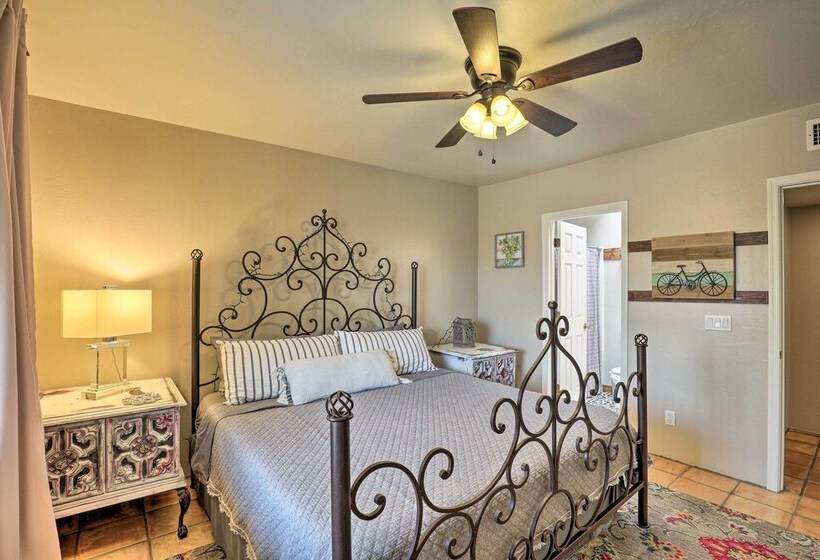 Serene North Tucson Casita: Drive To Golf Courses!