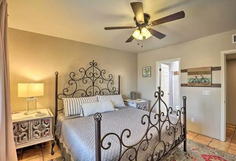 Serene North Tucson Casita: Drive To Golf Courses!