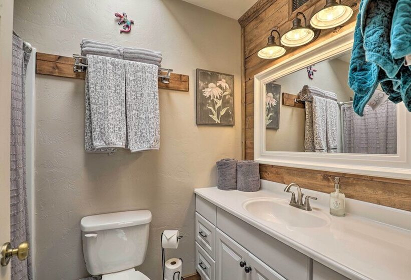 Serene North Tucson Casita: Drive To Golf Courses!