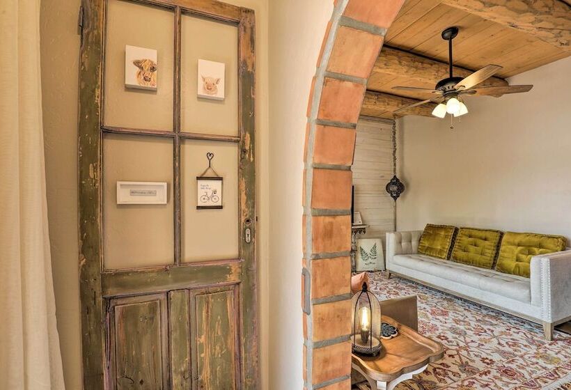 Serene North Tucson Casita: Drive To Golf Courses!