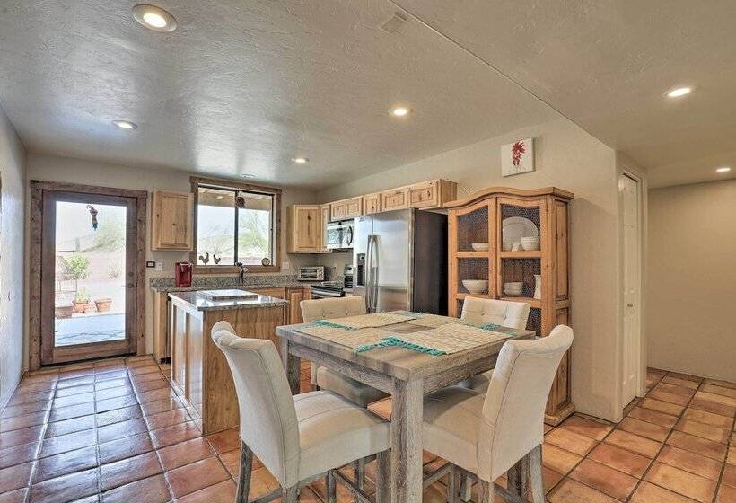 Serene North Tucson Casita: Drive To Golf Courses!