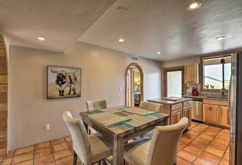 Serene North Tucson Casita: Drive To Golf Courses!