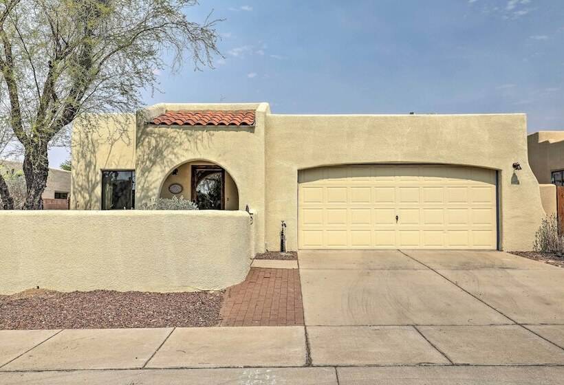 Serene North Tucson Casita: Drive To Golf Courses!
