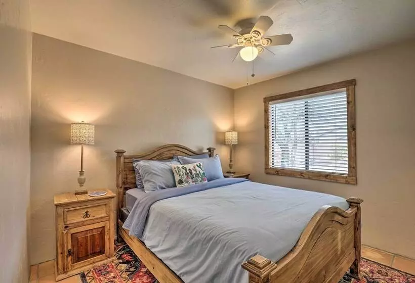 Serene North Tucson Casita: Drive To Golf Courses!