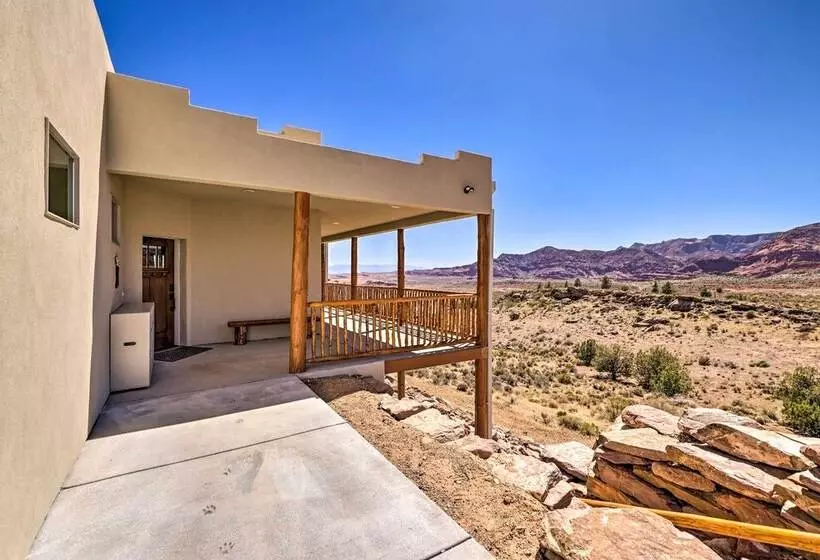 Stunning Adobe Home Overlooking Silver Reef