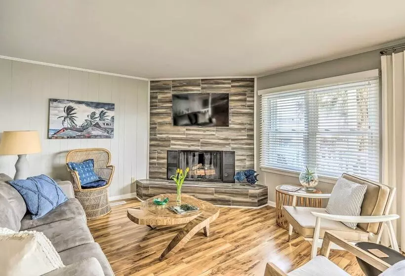 Waterfront Home W/ Decks, Privacy & Boat Slip