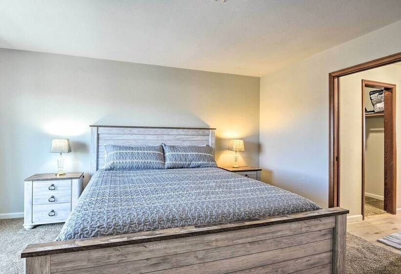 Waterfront Oxnard Escape W/ Kayaks & Dock!