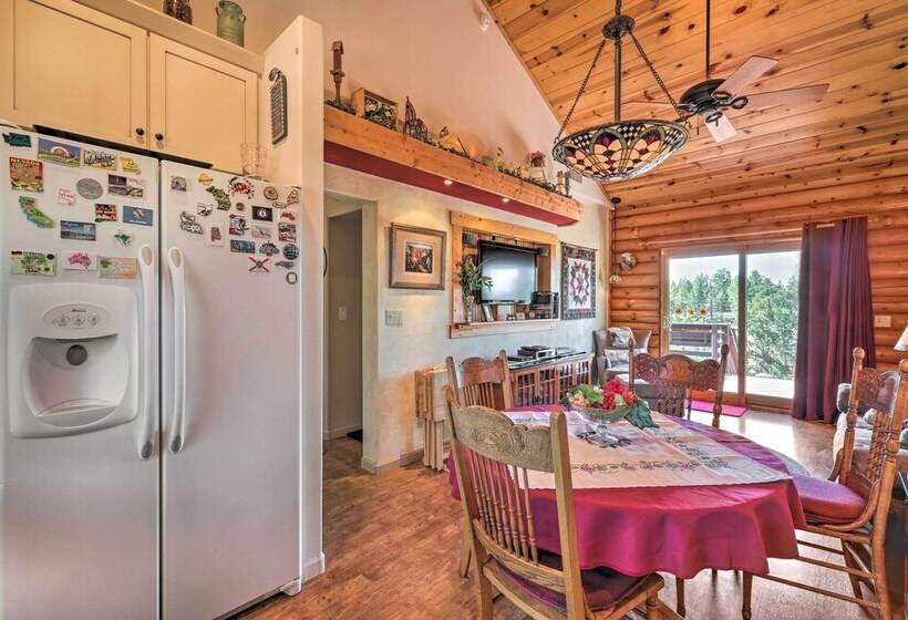 Quaint Williams Cabin Near Grand Canyon