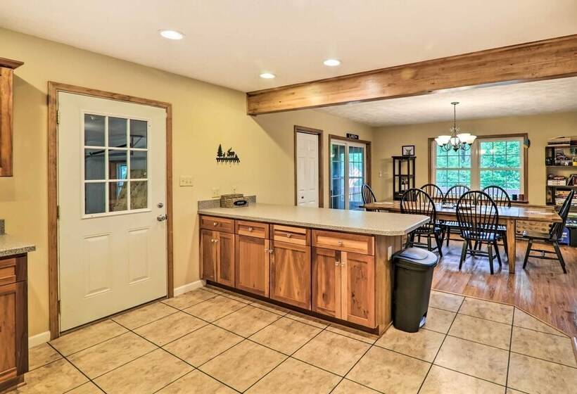 Steps To River: Big Bass Lake House W/ Grill!