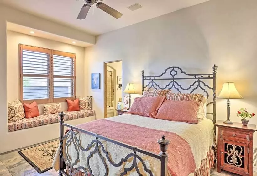 Cave Creek Oasis W/ Putting Green, Spa & Mtn View!