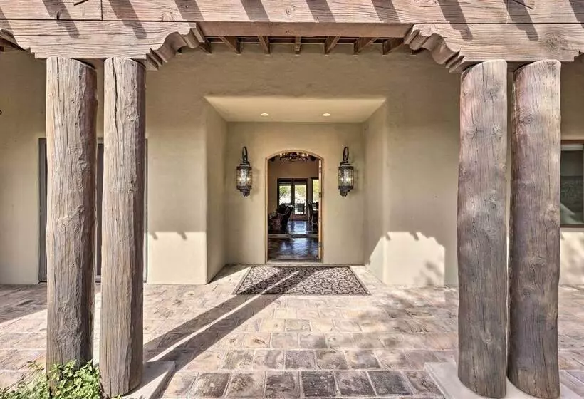 Cave Creek Oasis W/ Putting Green, Spa & Mtn View!