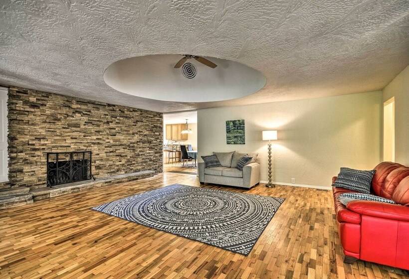 Charming Kelso Home W/ Proximity To Cowlitz River!