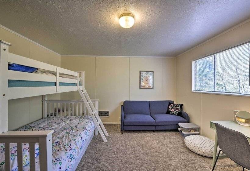 Ski, Golf & Hike: Cabin W/ Deck In Pioneer!