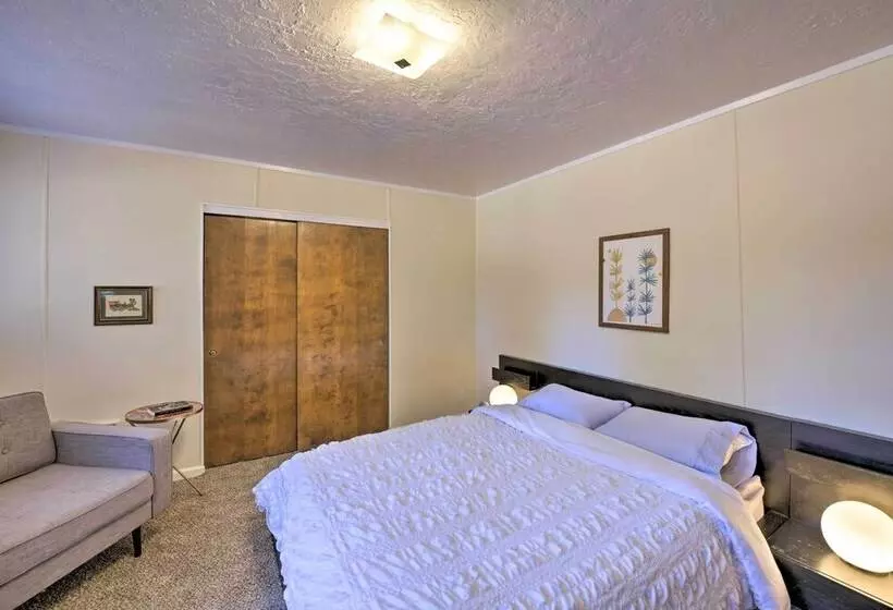 Ski, Golf & Hike: Cabin W/ Deck In Pioneer!