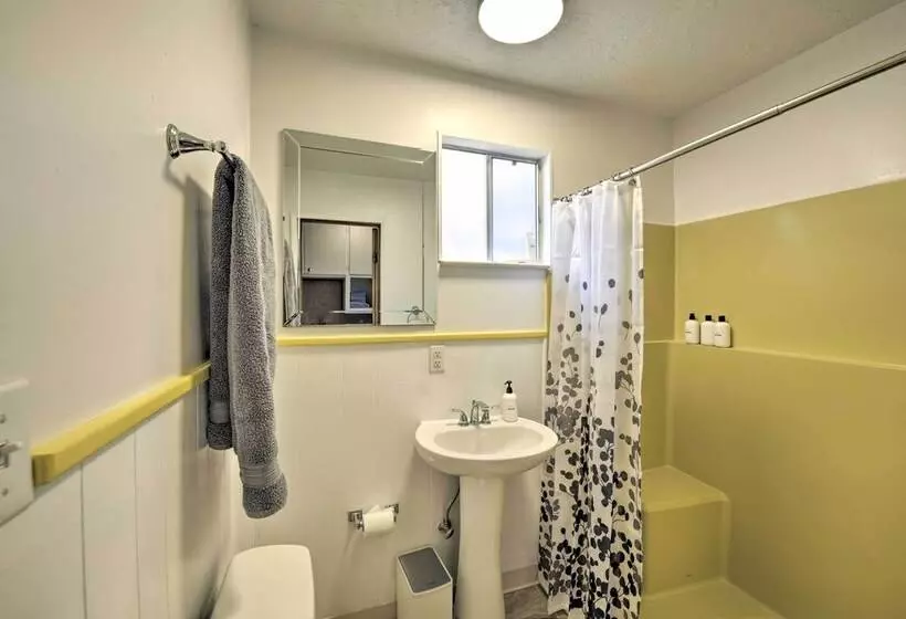 Ski, Golf & Hike: Cabin W/ Deck In Pioneer!