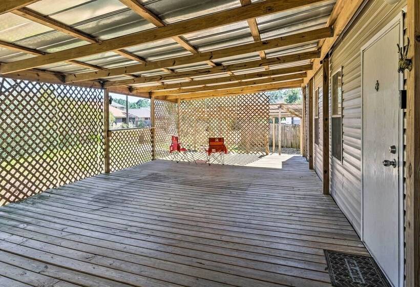 Cozy Gulf Breeze Home, 3 Mi To East Bay!