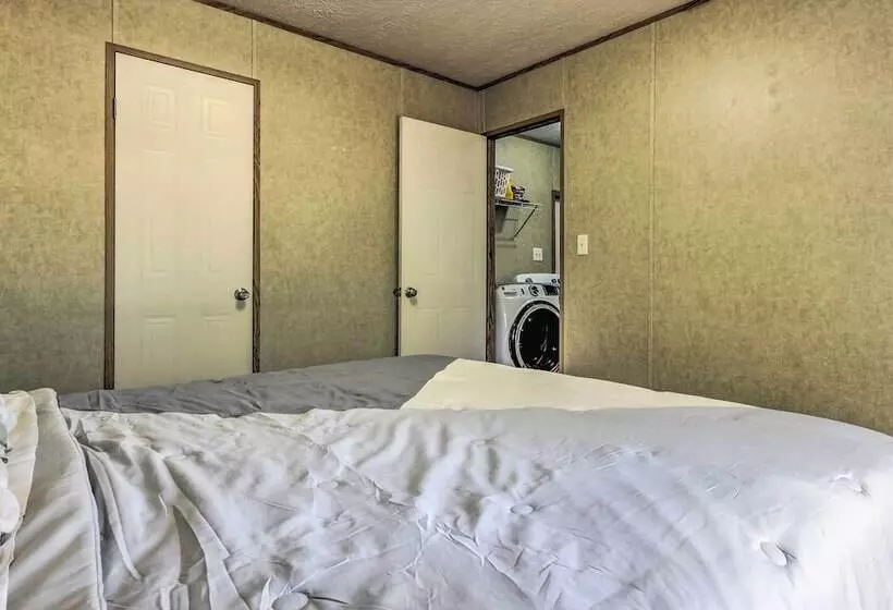 Cozy Gulf Breeze Home, 3 Mi To East Bay!