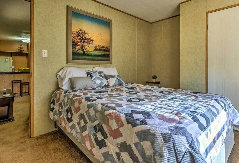 Cozy Gulf Breeze Home, 3 Mi To East Bay!