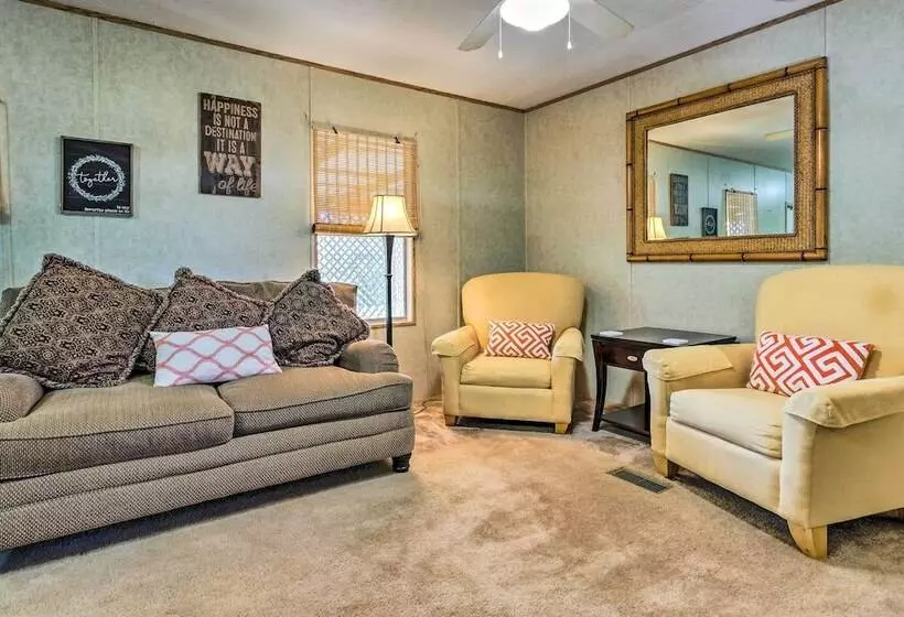 Cozy Gulf Breeze Home, 3 Mi To East Bay!