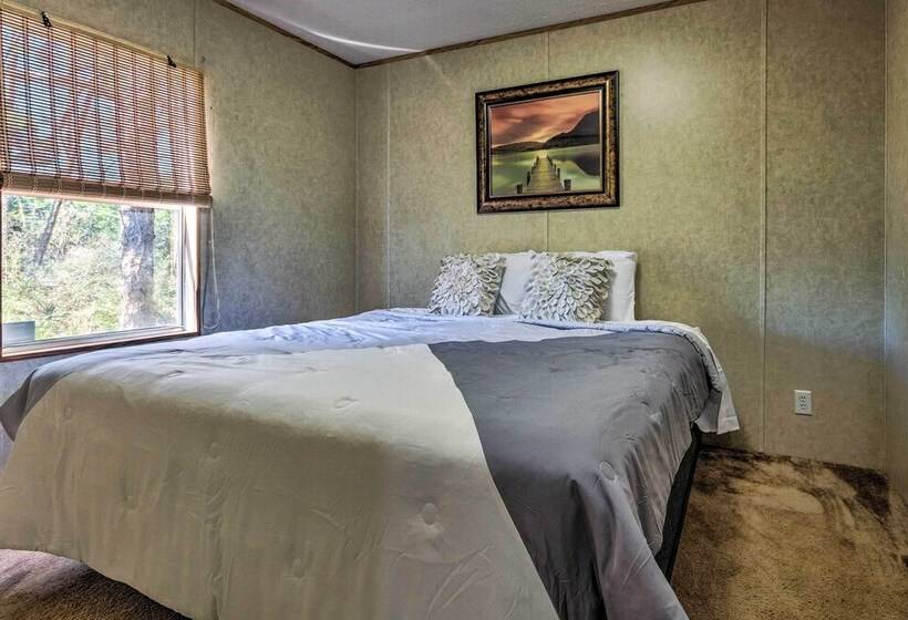 Cozy Gulf Breeze Home, 3 Mi To East Bay!