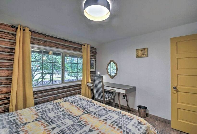 Cozy Seabeck Hideaway W/ Hot Tub & Fire Pits