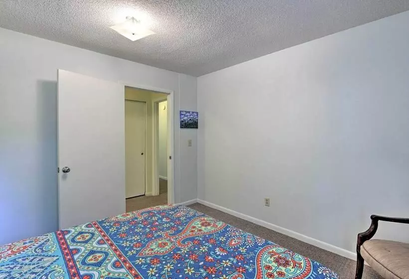 Downtown Home W/ Yard & Bbq   6 Mi To Downtown!