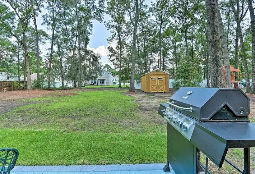 Downtown Home W/ Yard & Bbq   6 Mi To Downtown!