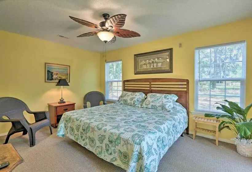 Downtown Home W/ Yard & Bbq   6 Mi To Downtown!