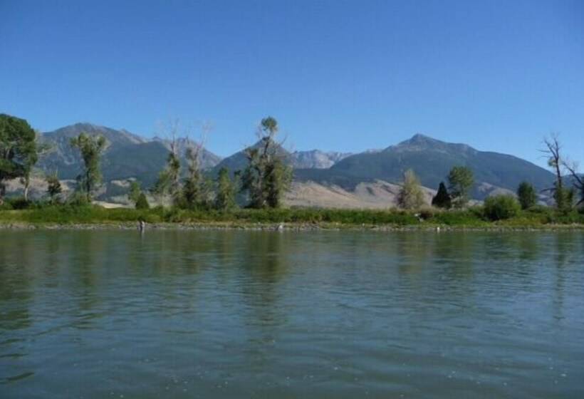 Emigrant Cabin On 10 Acres W/ Bbq & Peaceful Views