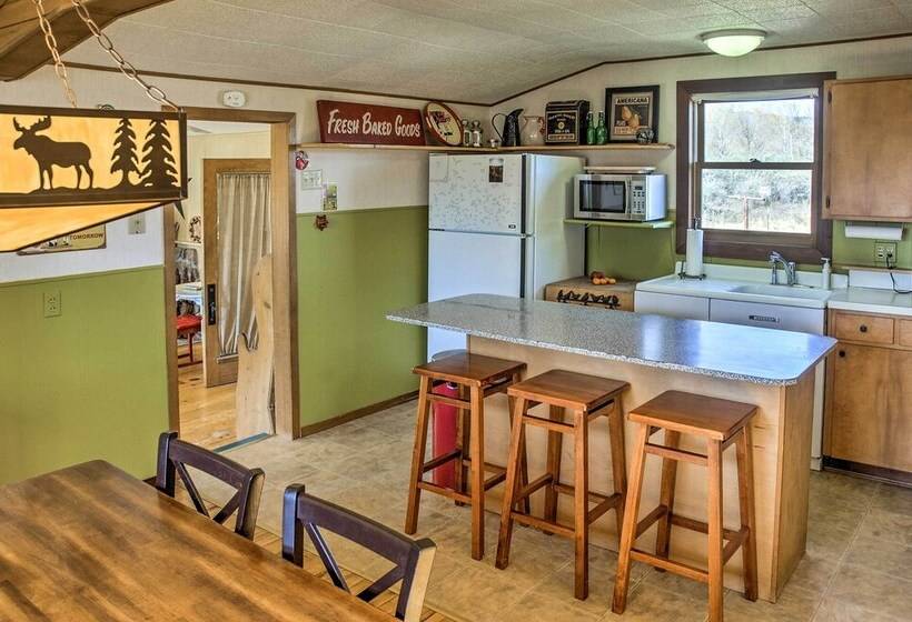 Emigrant Cabin On 10 Acres W/ Bbq & Peaceful Views