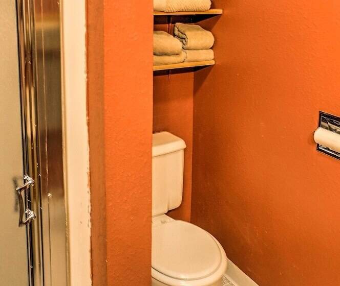 Emigrant Cabin On 10 Acres W/ Bbq & Peaceful Views