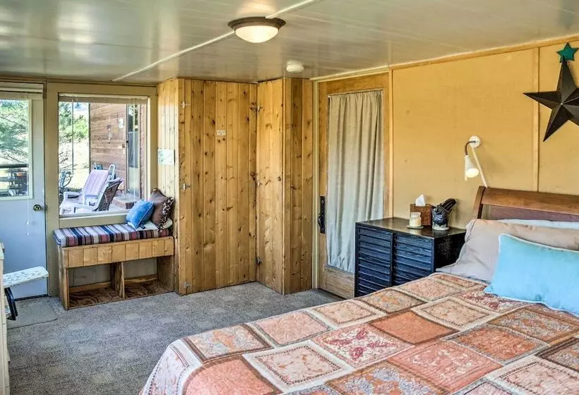 Emigrant Cabin On 10 Acres W/ Bbq & Peaceful Views