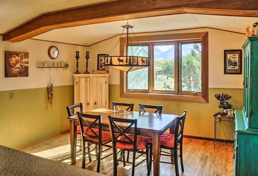 Emigrant Cabin On 10 Acres W/ Bbq & Peaceful Views