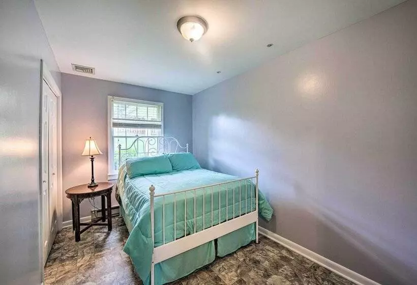 Family Friendly Coatesville House W/ Fire Pit