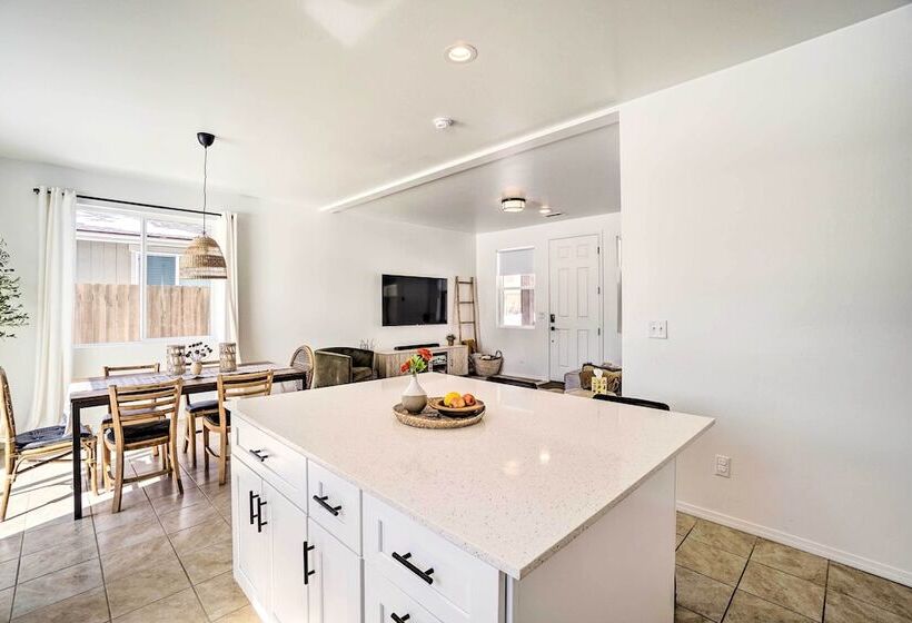 Flagstaff Area Family Home W/ Hot Tub & Patio