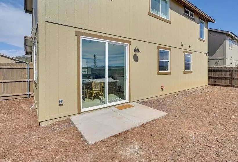Flagstaff Area Family Home W/ Hot Tub & Patio