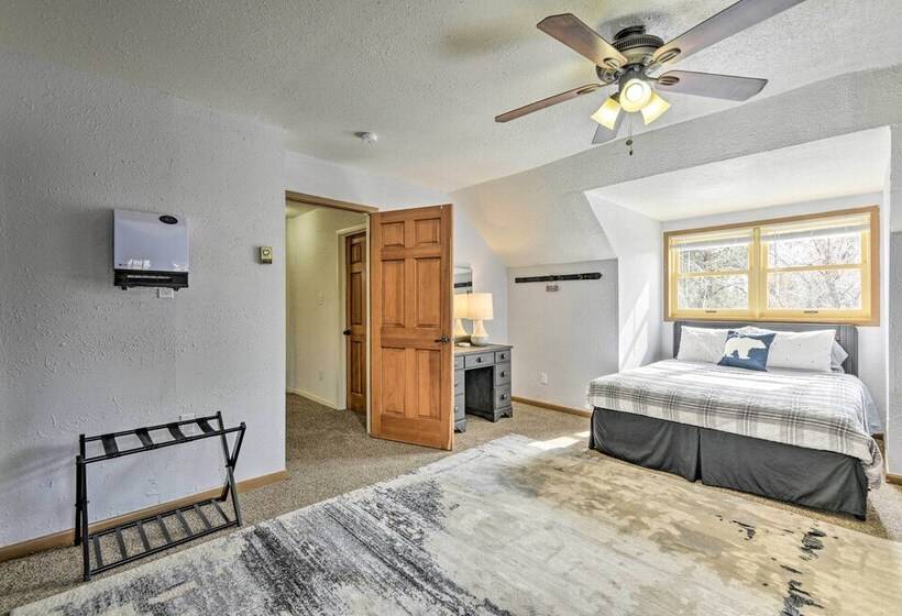 Family Friendly House: Fish, Hike, Bike & More!