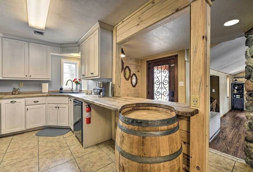 Family Friendly House: Fish, Hike, Bike & More!